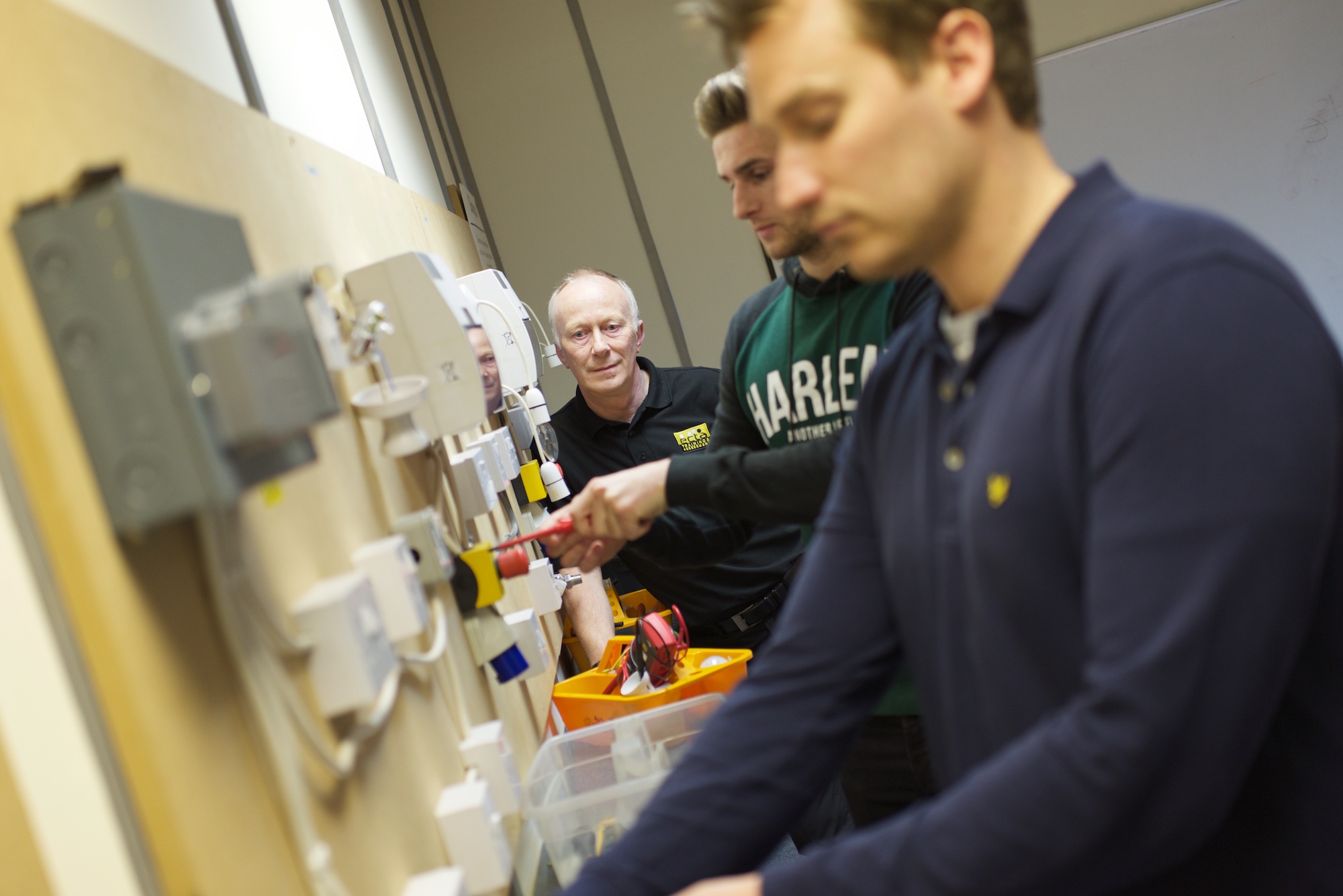 Get smart thousands of well paid energy jobs being ignored Heating